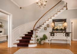Relax in Style in the Royal Crown: King Suite, Soaking Tub & Fireplace - Image 5