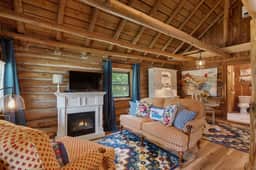 Spring Hill Farm - The Happy Hound - Image 2