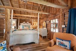 Spring Hill Farm - The Happy Hound - Image 4