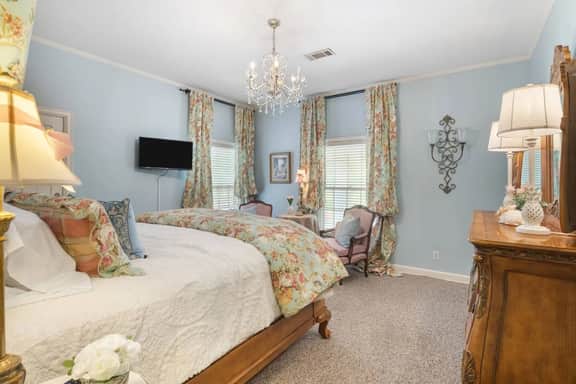 Beland Mansion-Treasured Mist suite! - Image 3